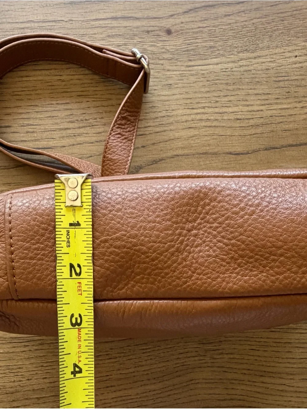 Arnold Palmer Crossbody Brown Pebbled Adjustable Strap Leather Purse 5 Pockets